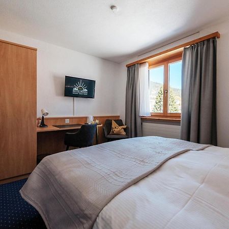 Hotel Buenda Davos Bagian luar foto