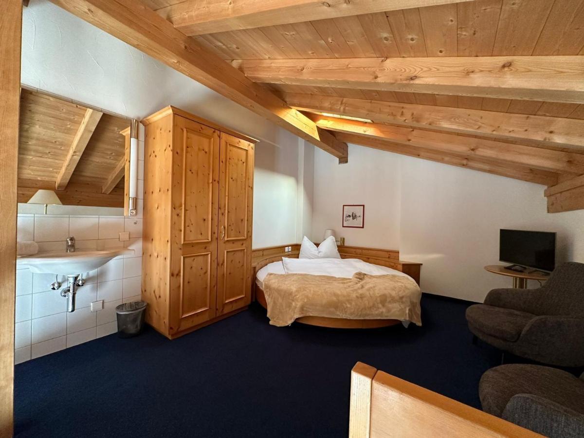 Hotel Buenda Davos Bagian luar foto