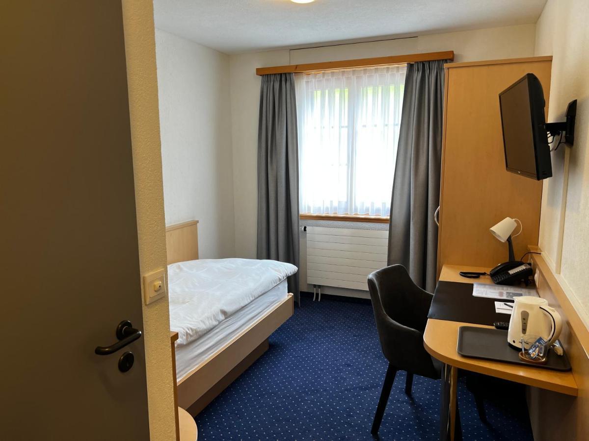 Hotel Buenda Davos Bagian luar foto