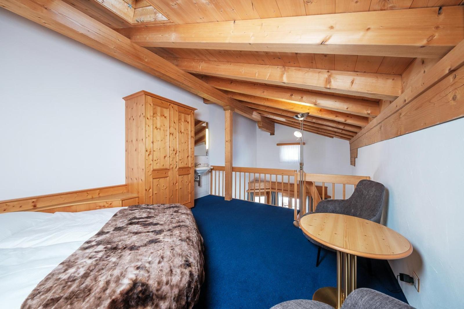 Hotel Buenda Davos Bagian luar foto