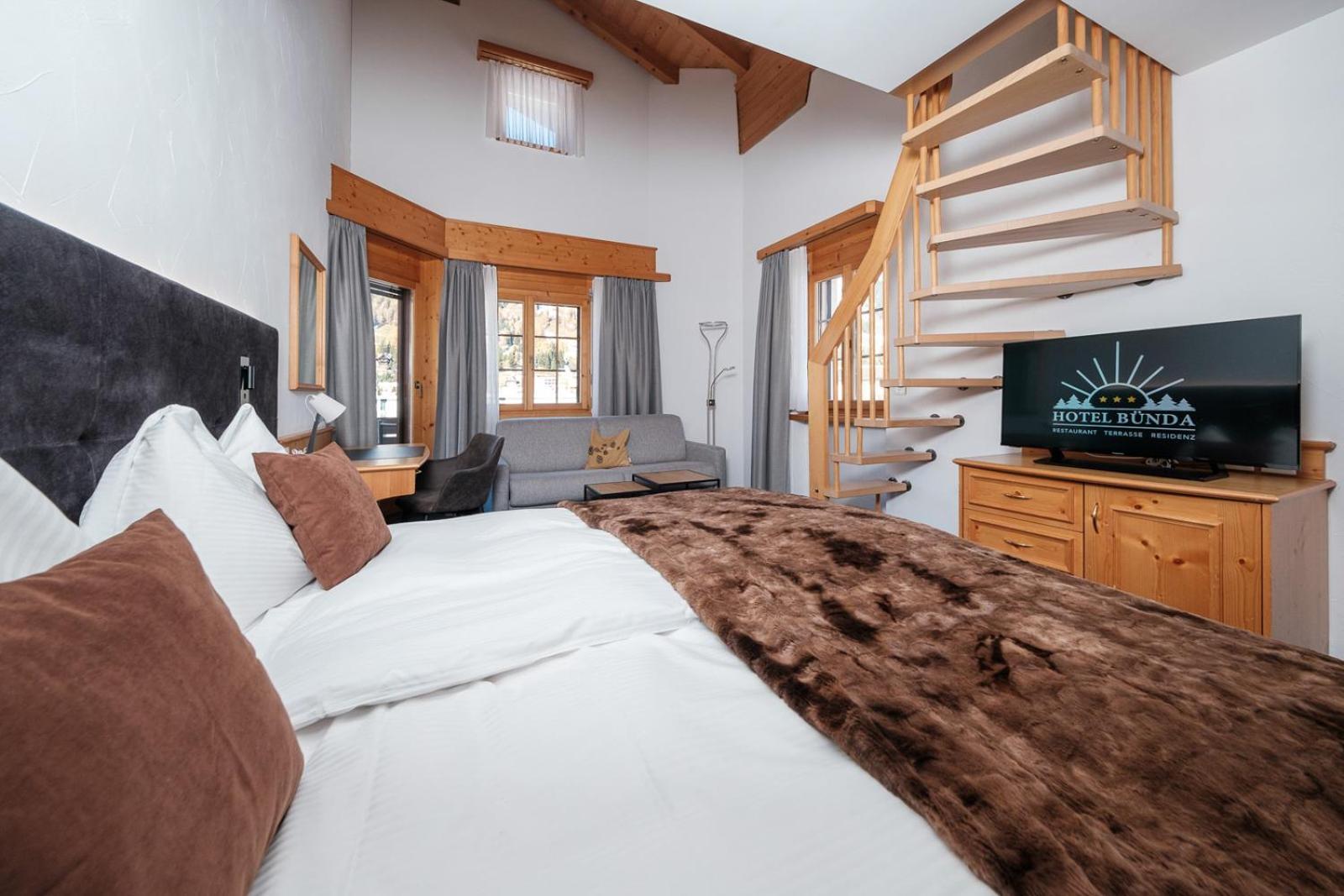 Hotel Buenda Davos Bagian luar foto